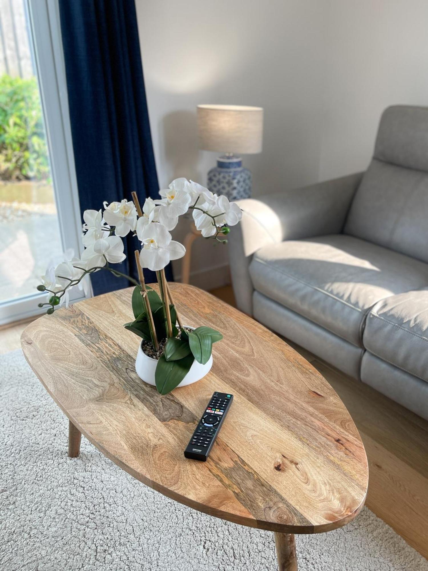 Modern Stylish 2 Bed House In Charming Fen Ditton Village